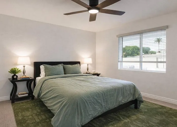 Heated Pool Resort, Putting Green, Outdoor Tv - Holiday home Phoenix