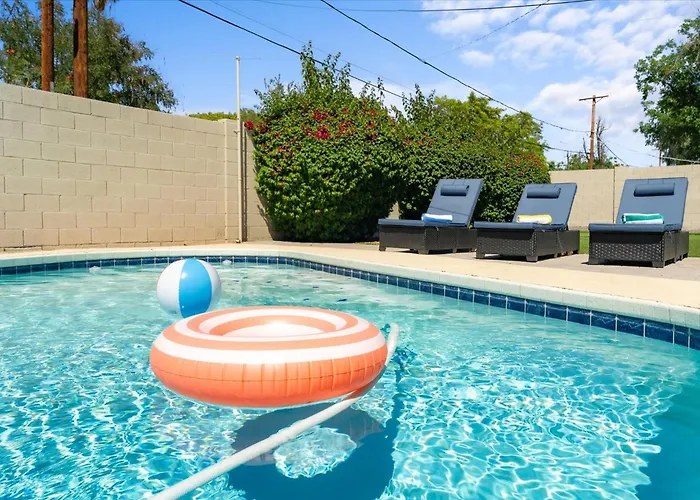 Heated Pool Resort, Putting Green, Outdoor Tv - Phoenix